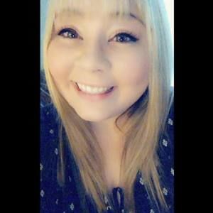 Meet your Posher, Hollie